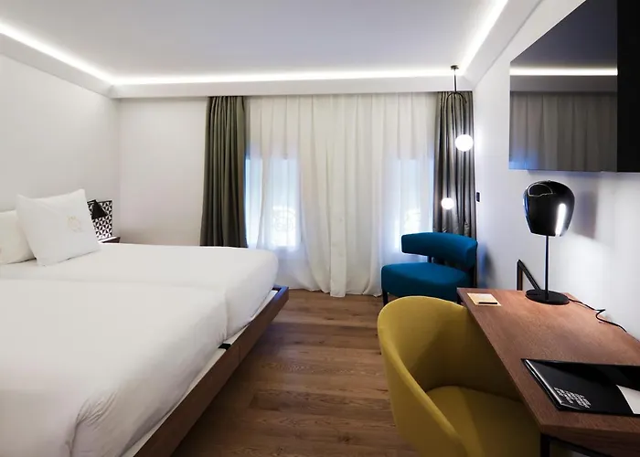 One Shot Reina Victoria Hotel Valencia